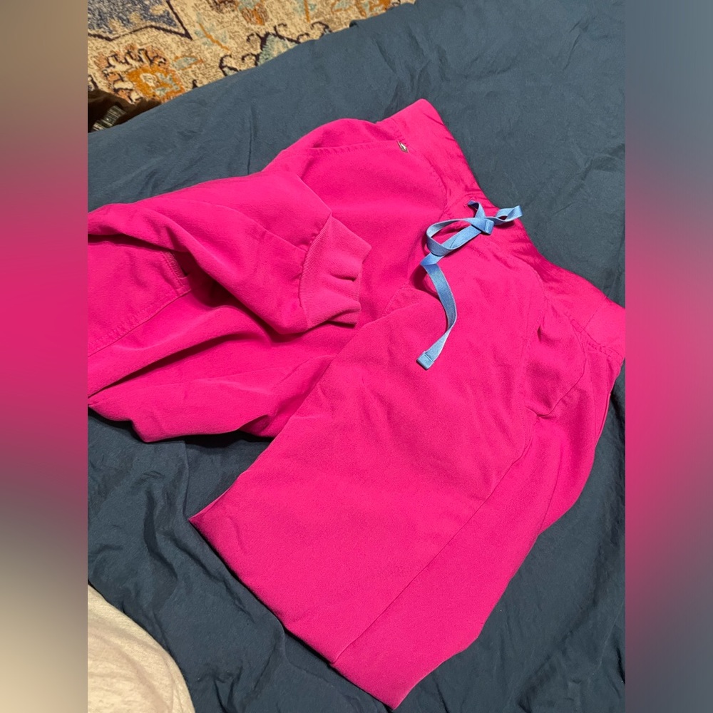 Ultra rose petite joggers